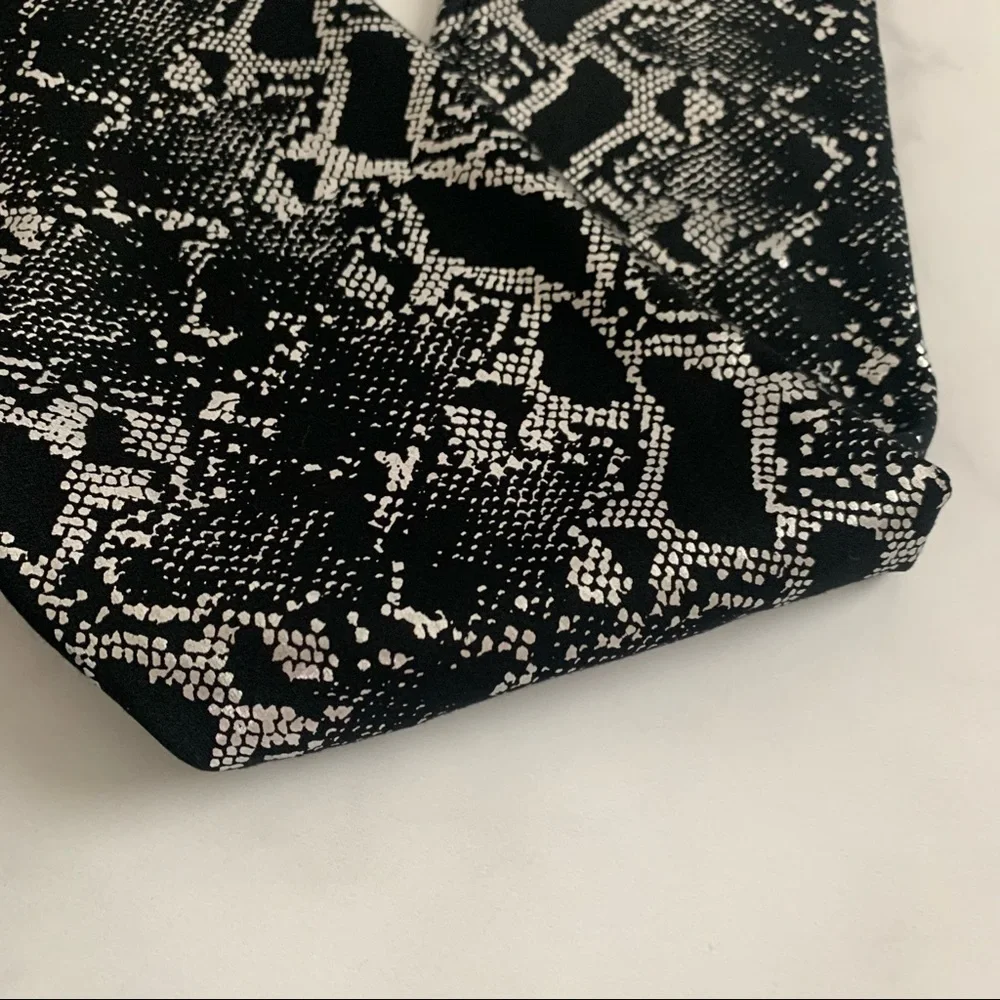 NWOT Zenana Metallic Reptile Print Fleece Lined Leggings
